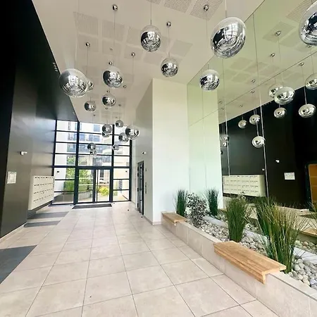 Modern Flat 15 Mins From La Defense Apartament